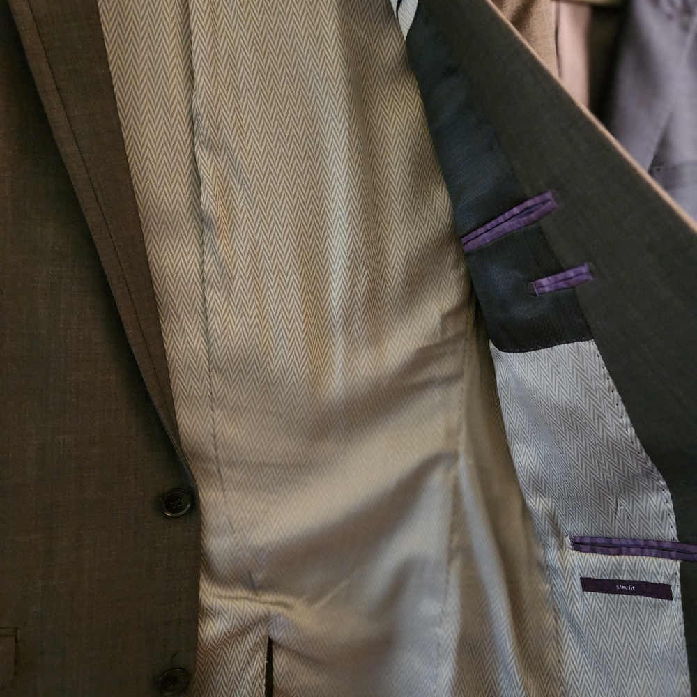 Navy Men's Two-Button Blazer - image 7